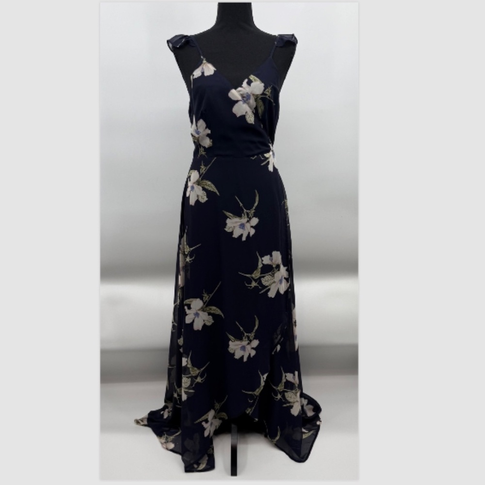Lulu's Navy Maxi Dress with Cream Floral Print